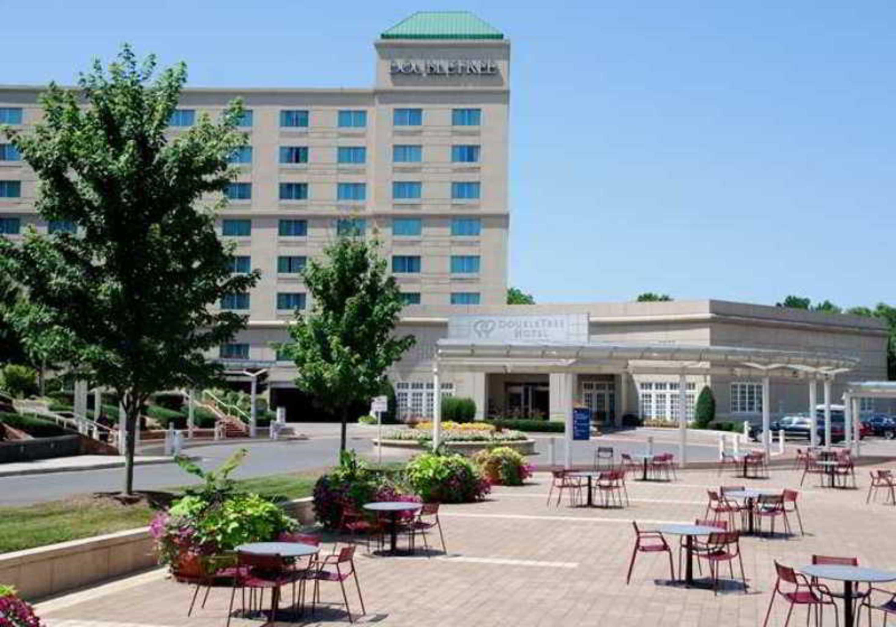 Doubletree By Hilton Charlotte Uptown Exterior foto