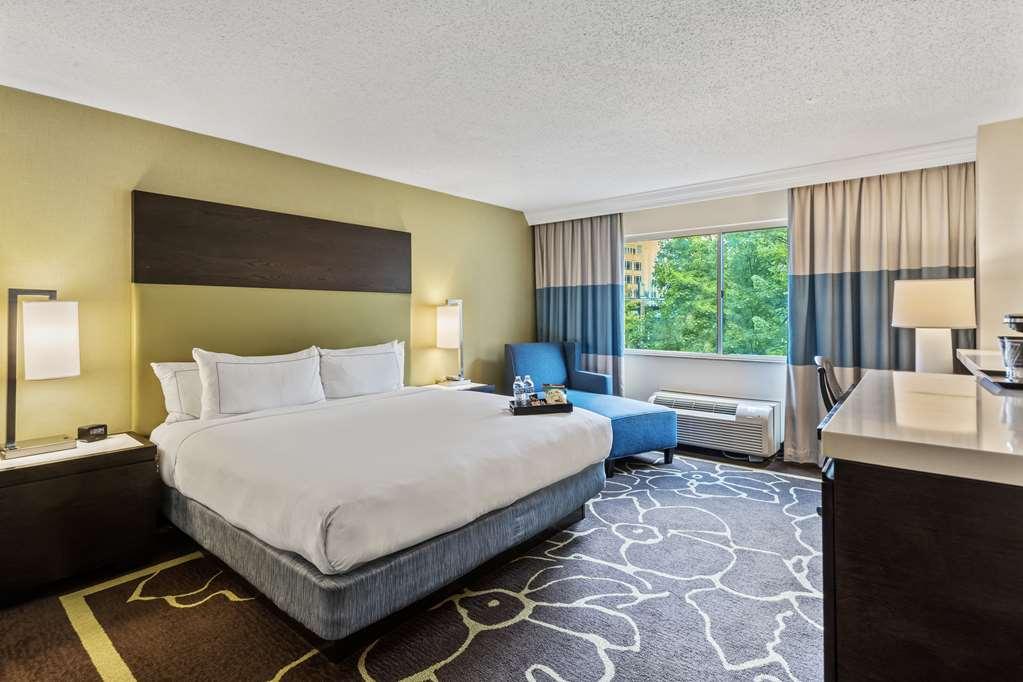 Doubletree By Hilton Charlotte Uptown Quarto foto