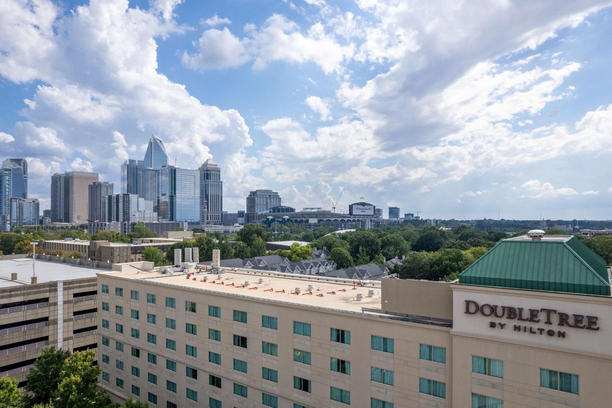Doubletree By Hilton Charlotte Uptown Exterior foto