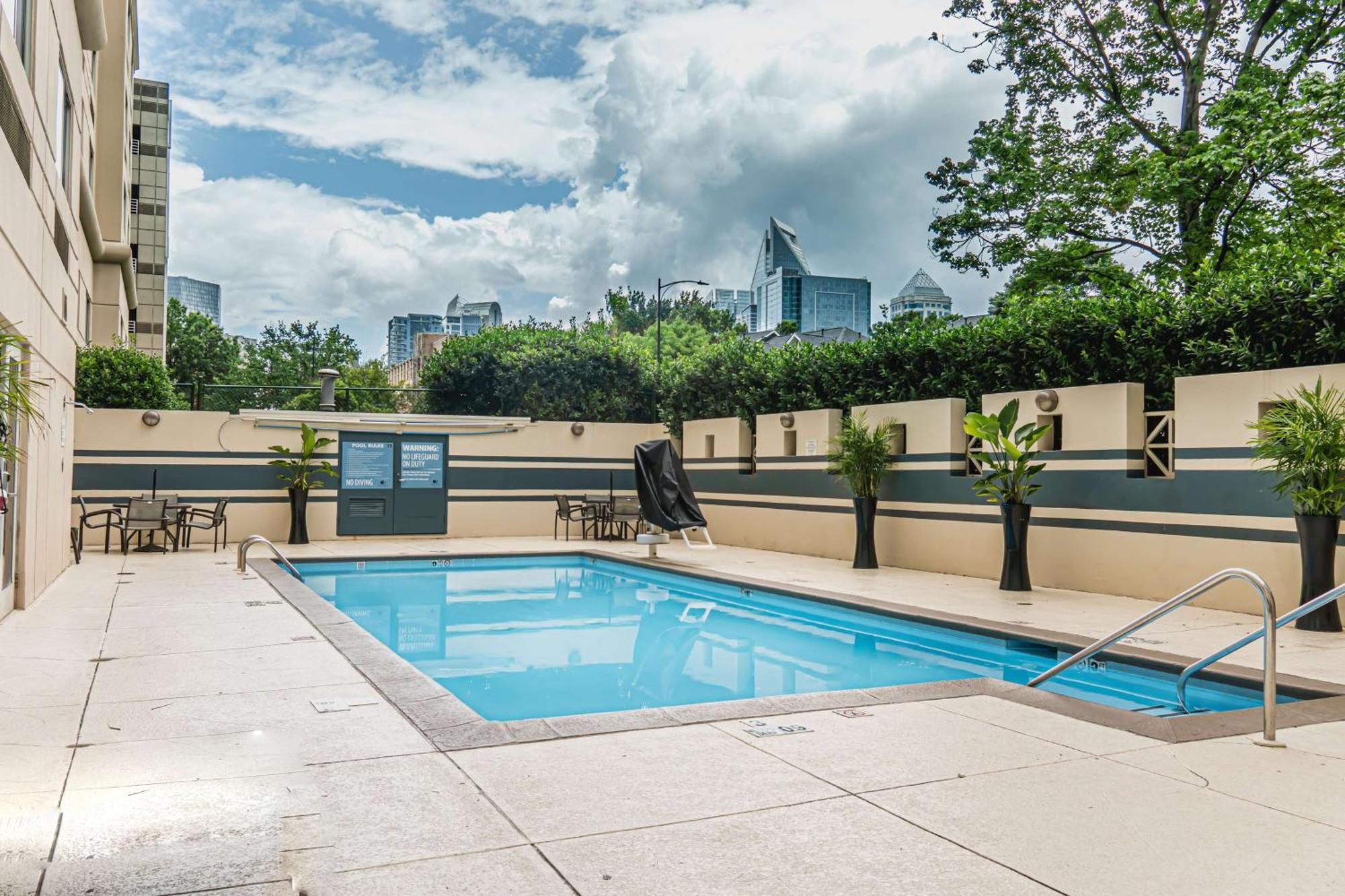 Doubletree By Hilton Charlotte Uptown Exterior foto